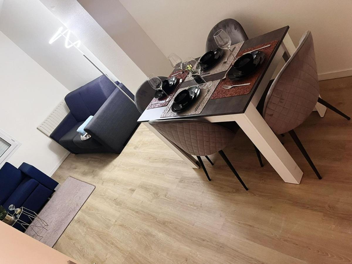 לס אוליס Logement Entier Chambre+Salon + Jardin & Terrasse מראה חיצוני תמונה