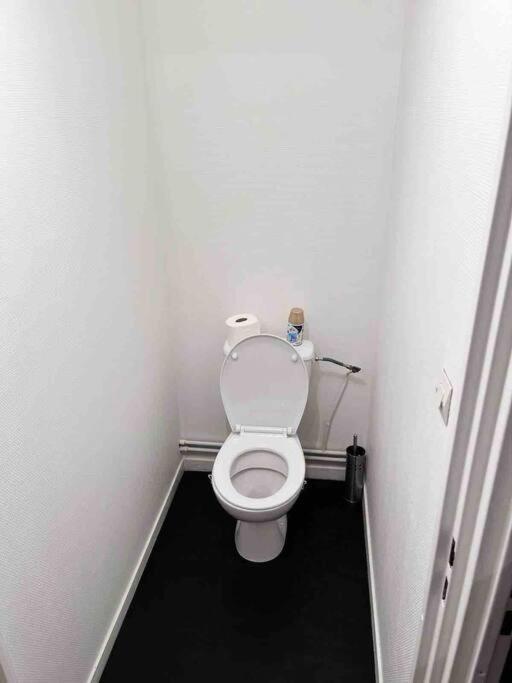 לס אוליס Logement Entier Chambre+Salon + Jardin & Terrasse מראה חיצוני תמונה