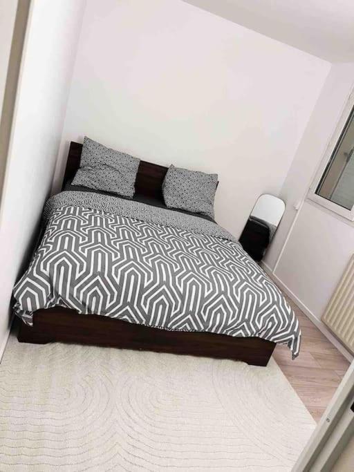 לס אוליס Logement Entier Chambre+Salon + Jardin & Terrasse מראה חיצוני תמונה