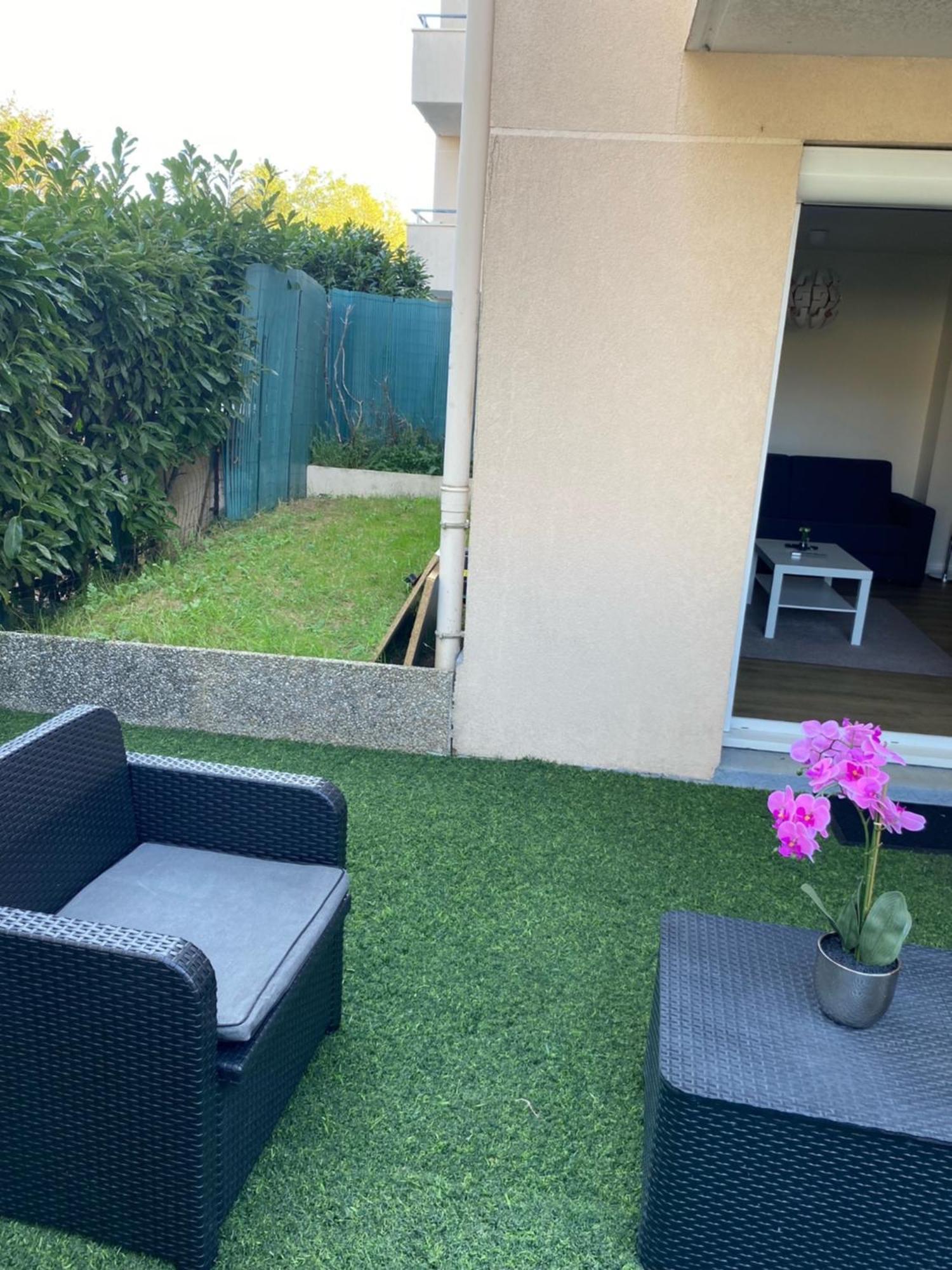 לס אוליס Logement Entier Chambre+Salon + Jardin & Terrasse מראה חיצוני תמונה