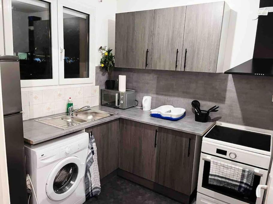 לס אוליס Logement Entier Chambre+Salon + Jardin & Terrasse מראה חיצוני תמונה